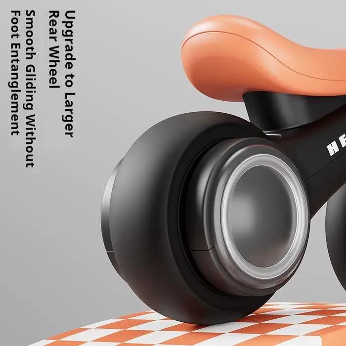 Vélo d'équilibre pour enfants sans pédales, trotteur avec lumières LED avant et musique douce, roues silencieuses anti-basculement pour bébés 1 à 3 ans occassions spéciales