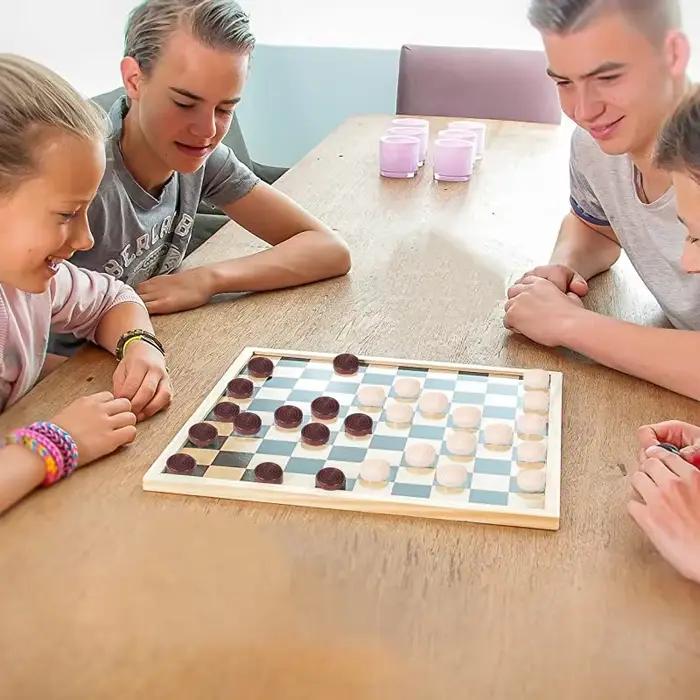 Pions en bois pour jeux de société 24 pièces de dames et échecs pour adultes et adolescents occasions spéciales parties familiales compétitions amicales cadeaux d'anniversaire
