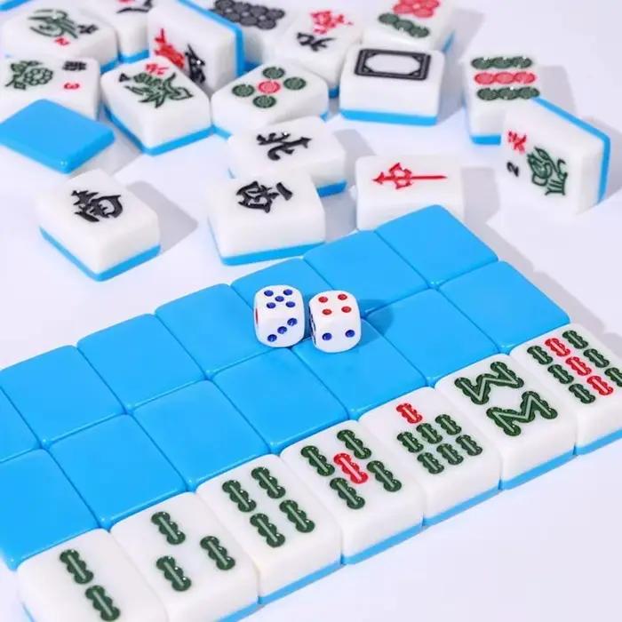 Ensembles de Mahjong, jeu de société avec grand sac de rangement, jeu de Table Portable avec 144 carreaux de Mahjong en résine mélamine pour les loisirs en famille