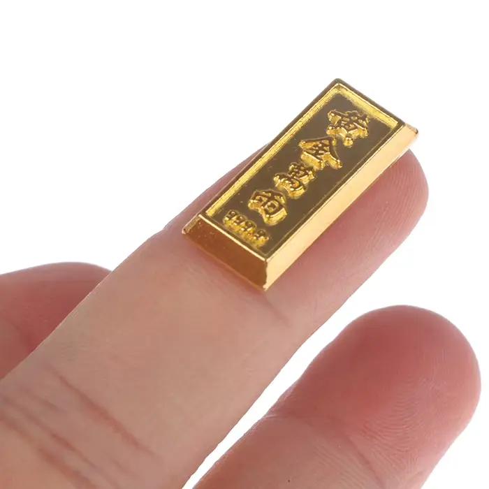 Coffre au trésor miniature en or Yuan en métal pour maison de poupée échelle 1/6 et 1/12 accessoires de collection décoratifs