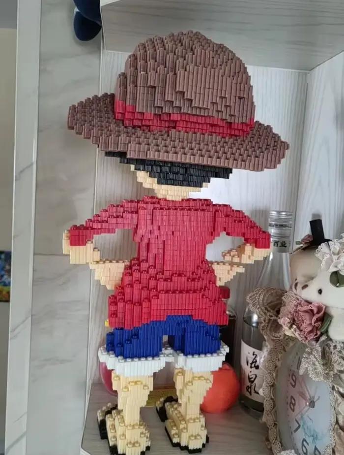 Puzzle géant en diamant à petites particules de la série Luffy Joba One Piece pour adultes, cadeau pour collectionneurs et amoureux de l'univers de One Piece, construction et jeu pour adultes, idéal pour les occasions spéciales et le divertissement familial