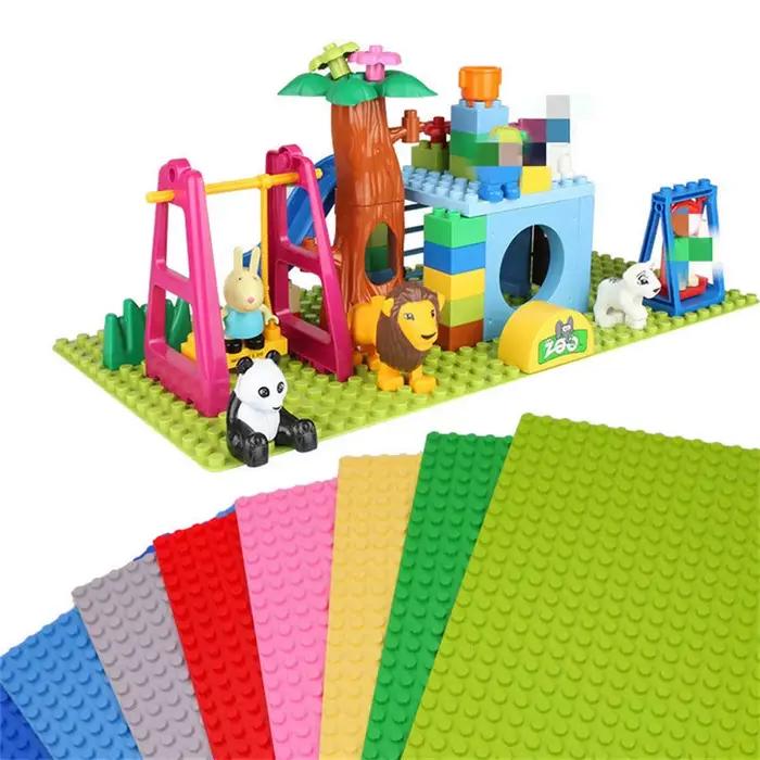 Grande plaque de base pour blocs de construction