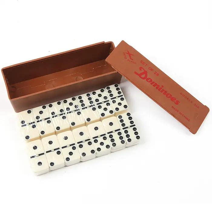 Dominos en boîte, divertissement créatif, loisirs et jouet éducatif, jeu de dominos classique, jeu de table interactif multijoueur