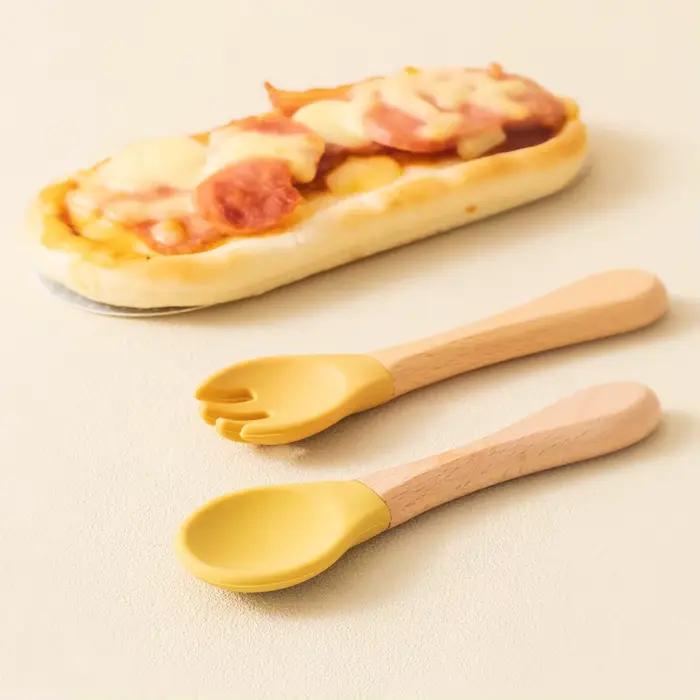 Ustensiles d'apprentissage pour bébés cuillères en silicone haute qualité pour autonomie alimentaire maternité 0-6 ans occasions spéciales