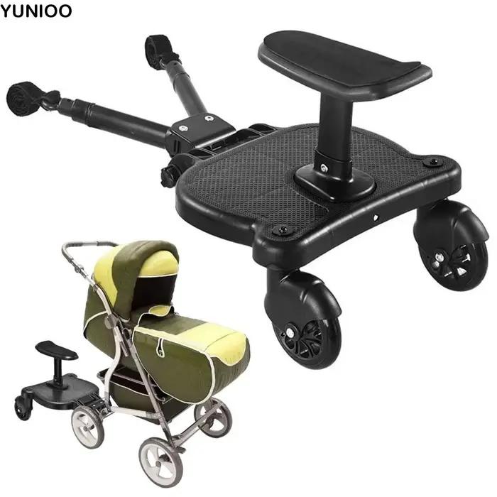 Adaptateur de pédale de poussette assis et sur pied 2 en 1