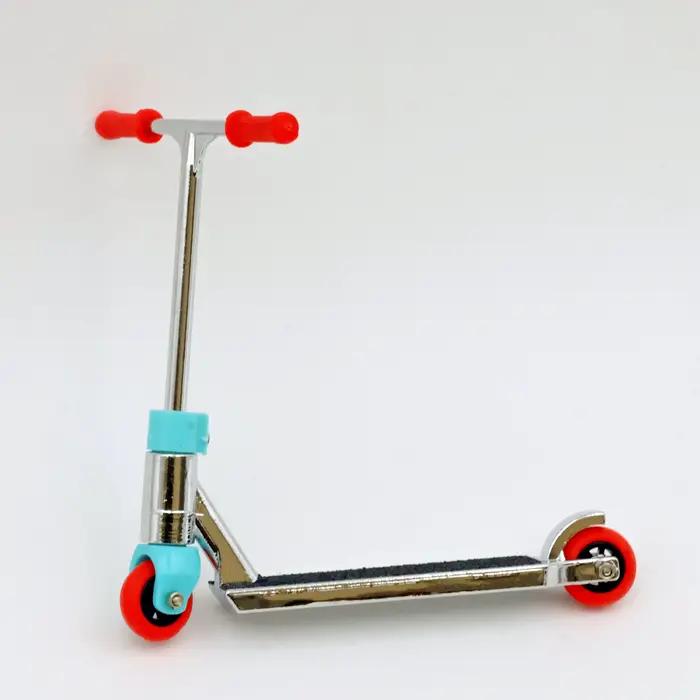 Mini Scooter à doigts en alliage 100%, Collection de Simulation méta, cadeaux pour enfants, jouets p