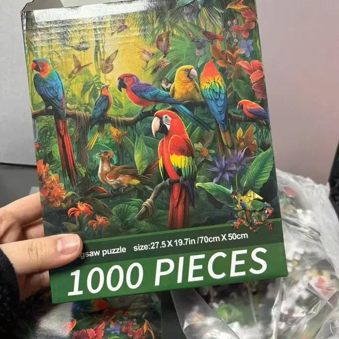 Puzzle familial de perroquets vibrants 70x50cm 1000 pièces pour adultes puzzle stimulant avec dos lettres pour occuper des moments créatifs et familiaux