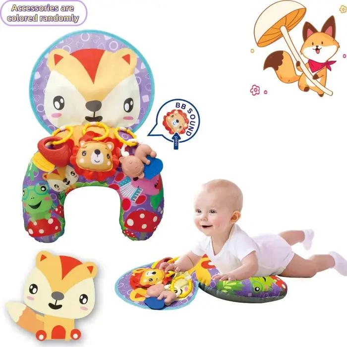 Coussin de jeu pour bébé avec hochets