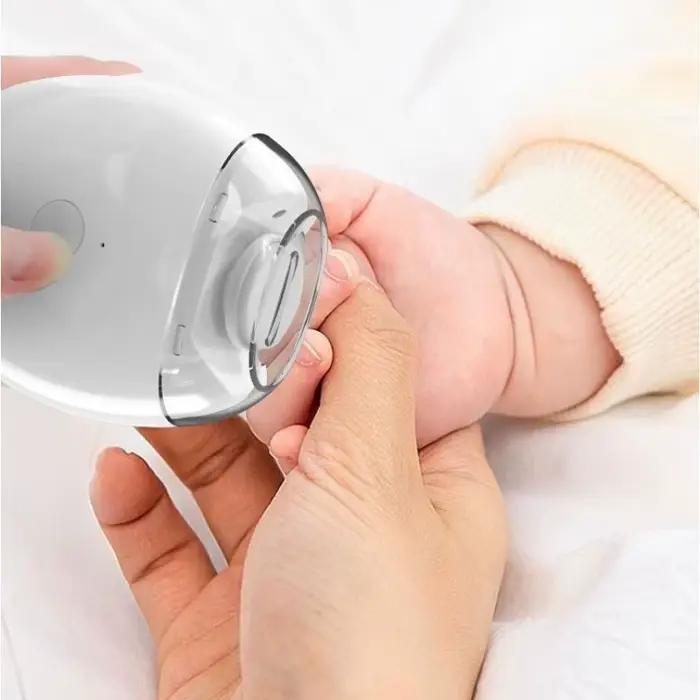 Coupe ongles électrique 2 en 1 avec lumière led lime ongles automatique pour bébé adulte mini outil soin ongles manucure entretien facile praticité sécurité confort usage quotidien voyages moments détente