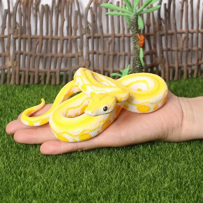 Figurines de serpents Python Krait Cobra serpent jouets animaux modèle