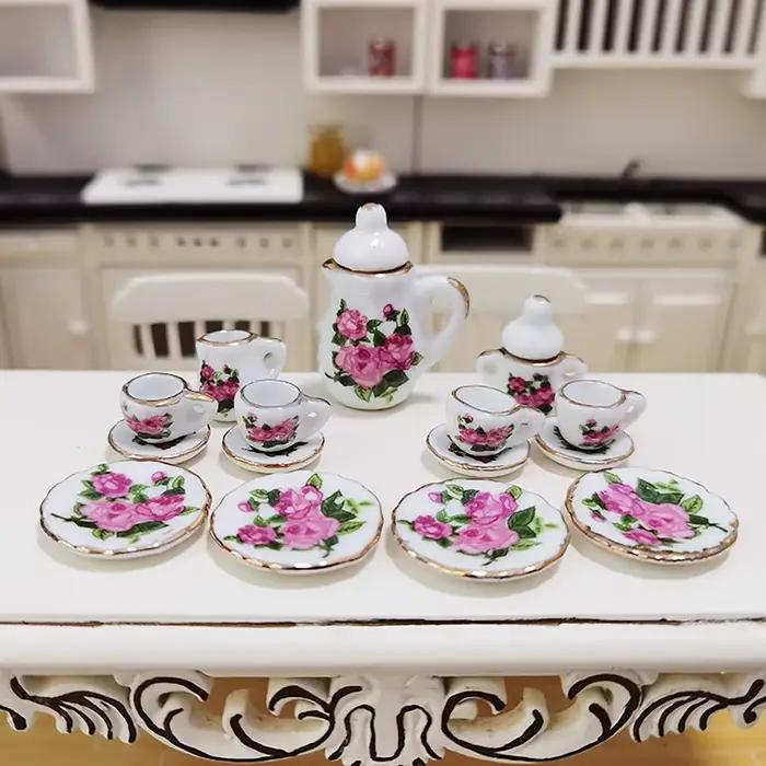 Ensemble de tasses à thé miniatures en porcelaine et céramique, maison de courses, cuisine britanniq