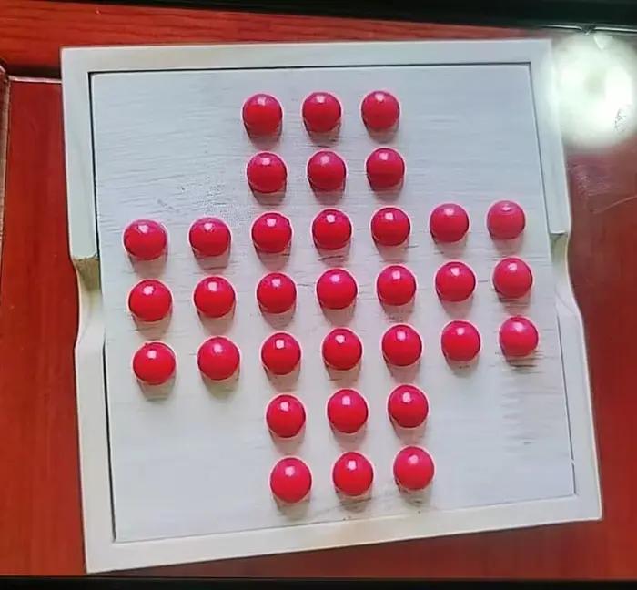 1 ensemble de jeu de société européen, cheville d'échecs unique, Solitaire, diamant, mouvement indép