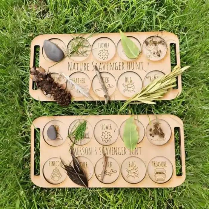 Planche portable en bois pour la chasse aux insectes