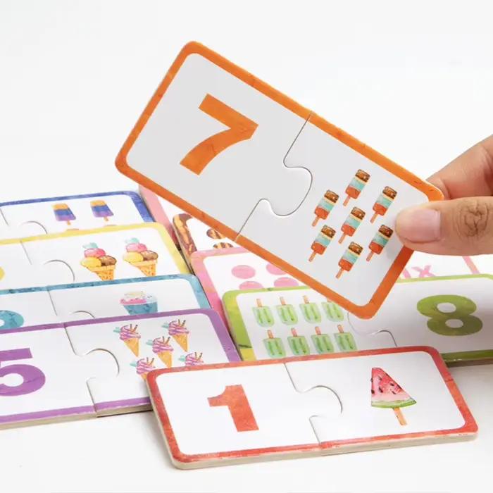 Jouets de puzzle en bois pour l'association des chiffres