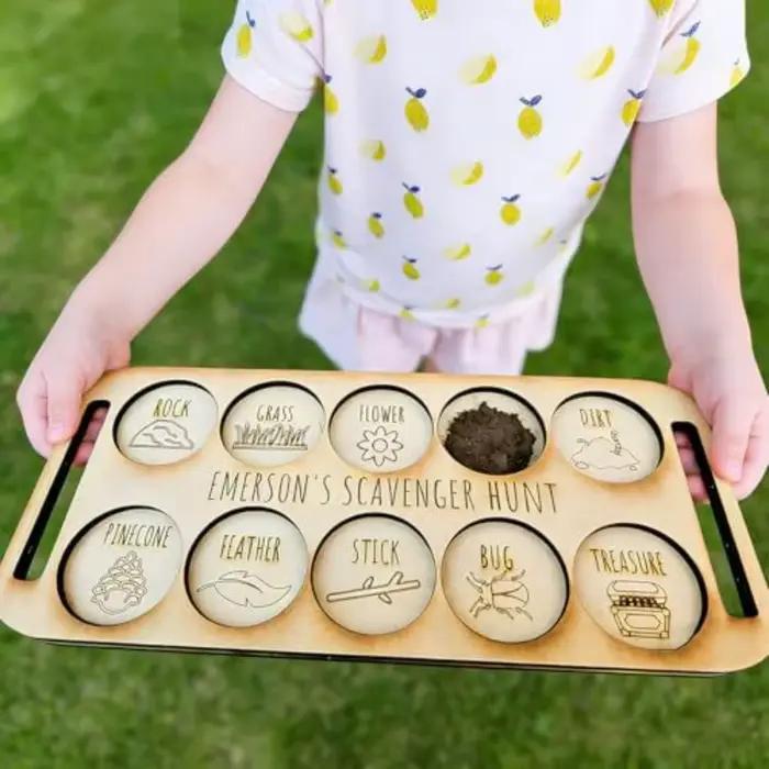 Planche portable en bois pour la chasse aux insectes