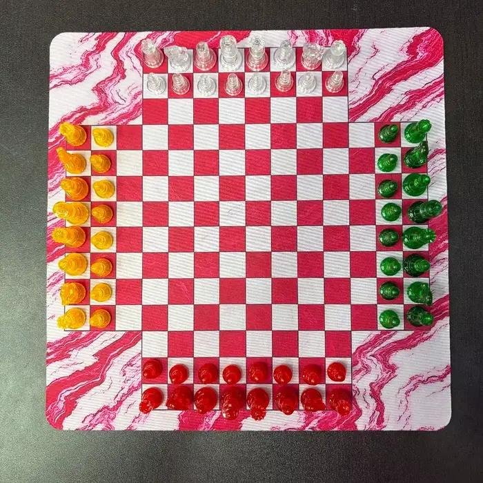 Jeu d'échecs pour 4 joueurs en plateau de 35 cm 64 pièces 4 couleurs parties stratégiques pour familles et amis occasions spéciales